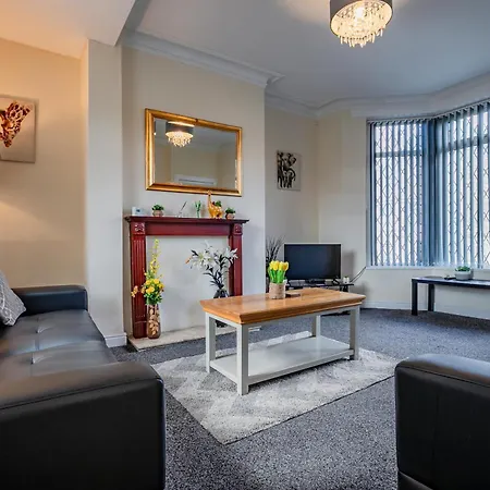 Holiday home Host & - Park Cliffe House