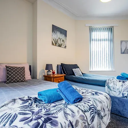 Host & - Park Cliffe House Holiday home *