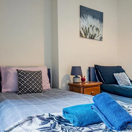 Holiday home Host & - Park Cliffe House *