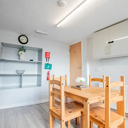 Holiday home Host & - Park Cliffe House