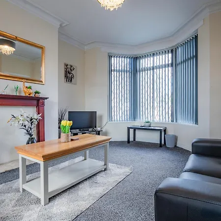 Host & - Park Cliffe House Holiday home *